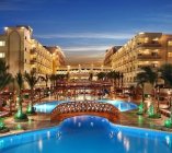AMC ROYAL RESORT 5