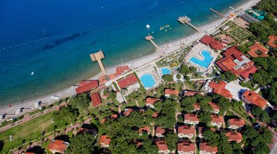 Crystal Flora Beach Resort